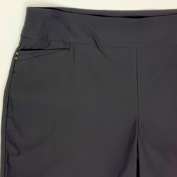 ATTYRE SAMANTHA BLACK STRETCH BERMUDA SHORT FAUX POCKETS 22W - Picture 3 of 7